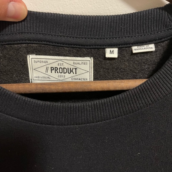 Casual Crew Neck - Picture 2 of 3